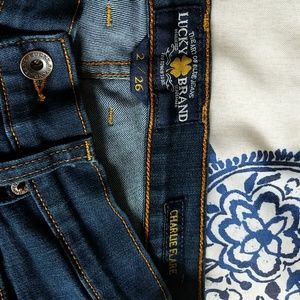 Lucky charlie flare 26